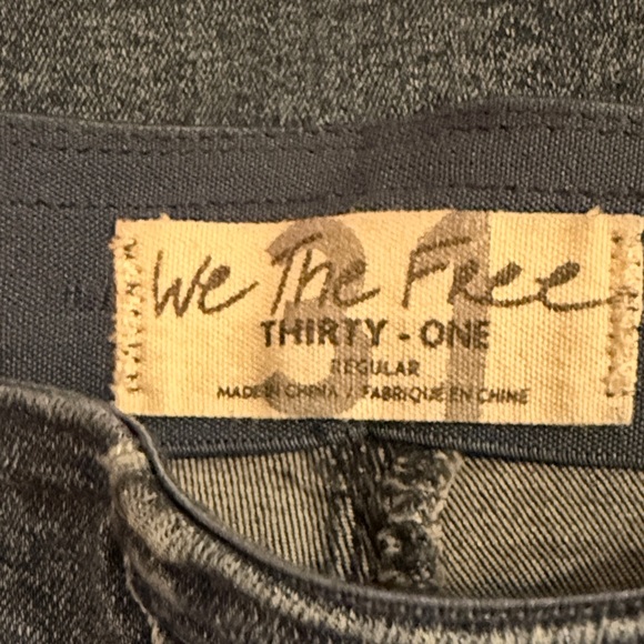We The Free High Rise Pull On Elastic Band Denim Flare Jeans 31 $78 - Picture 2 of 12